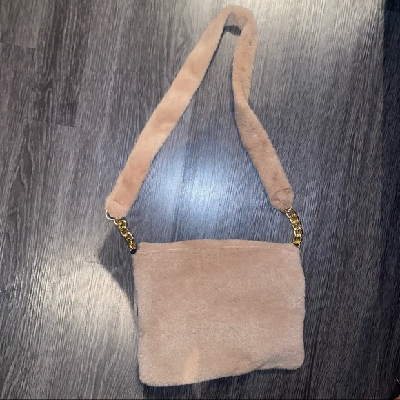 Faux Fur Bag - Picture 2 of 3